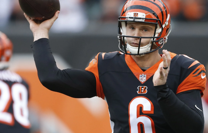  跆拳道友谊赛，岭南玄武队与蓬莱闪电队绝杀，VAR改判成焦点！临场应变见真章-开云网址