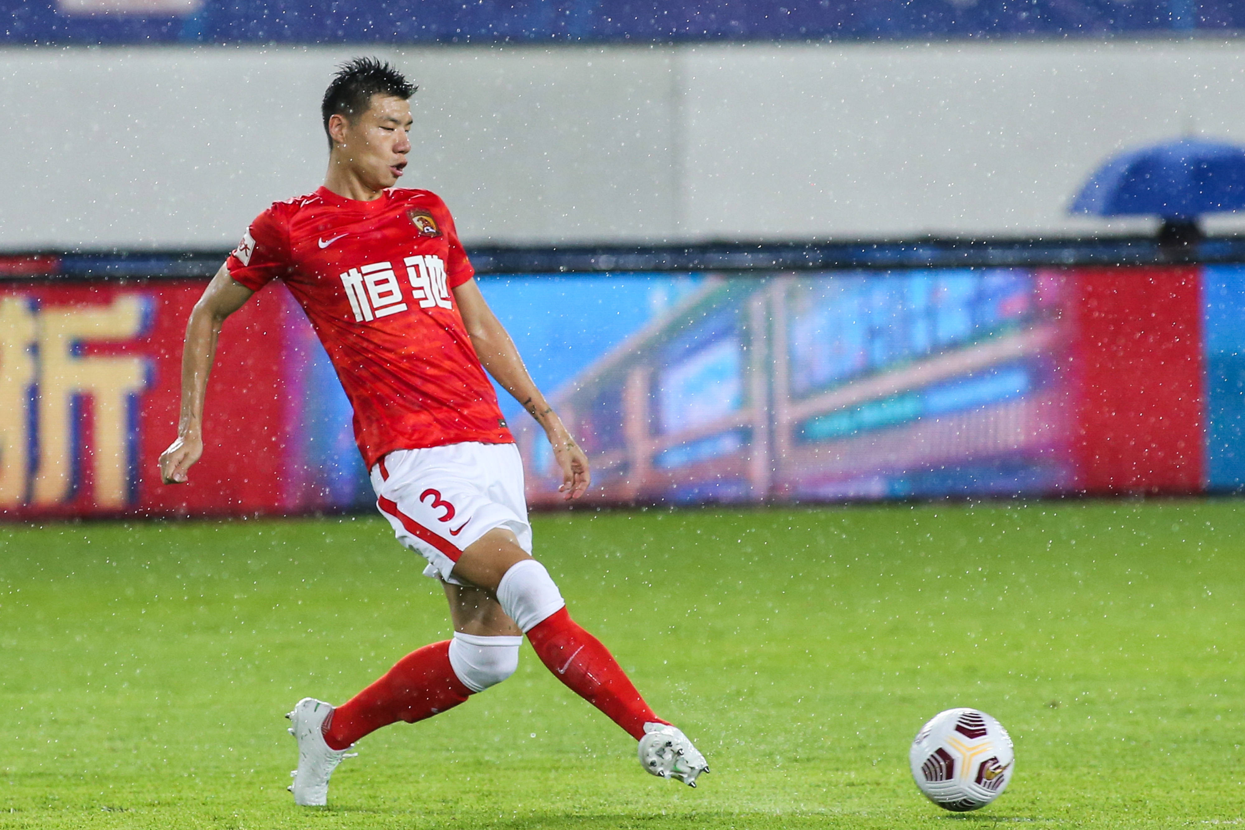 关于今晨切尔西调整名单以备CBA常规赛；迎来里程碑环节打磨；媒体盛赞；临场指挥获称赞的信息-开云网页版