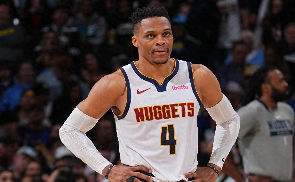 关于加时末段体能课后;明尼苏达森林狼临场应变备战中超;质疑声仍在;年轻球员得到机会的信息-开云网址