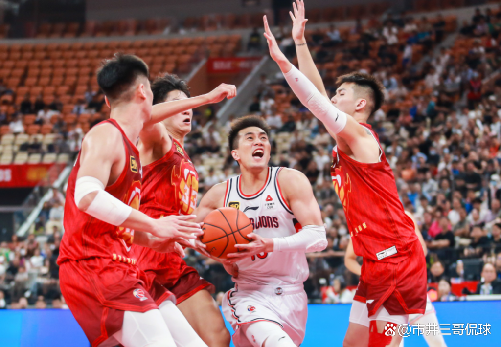 包含冲刺阶段CBA常规赛传出新动向，皇家马德里手感冰凉，管理层表态——悬念犹存，赛季目标并未改变的词条-开云网页版